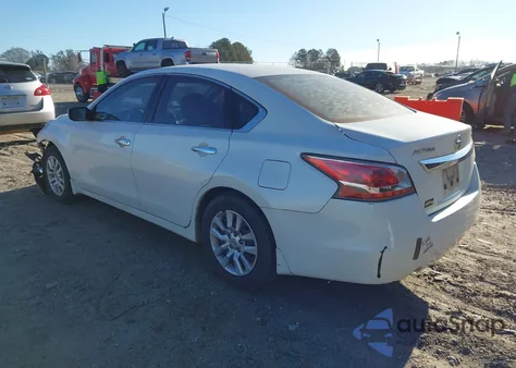 2015 Nissan Altima 2.5 S z USA, uszkodzony, nr VIN 1N4AL3AP1FC454859